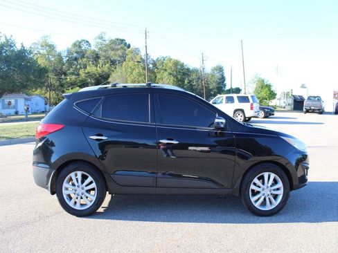 Used 2012 Hyundai Tucson Limited image 8