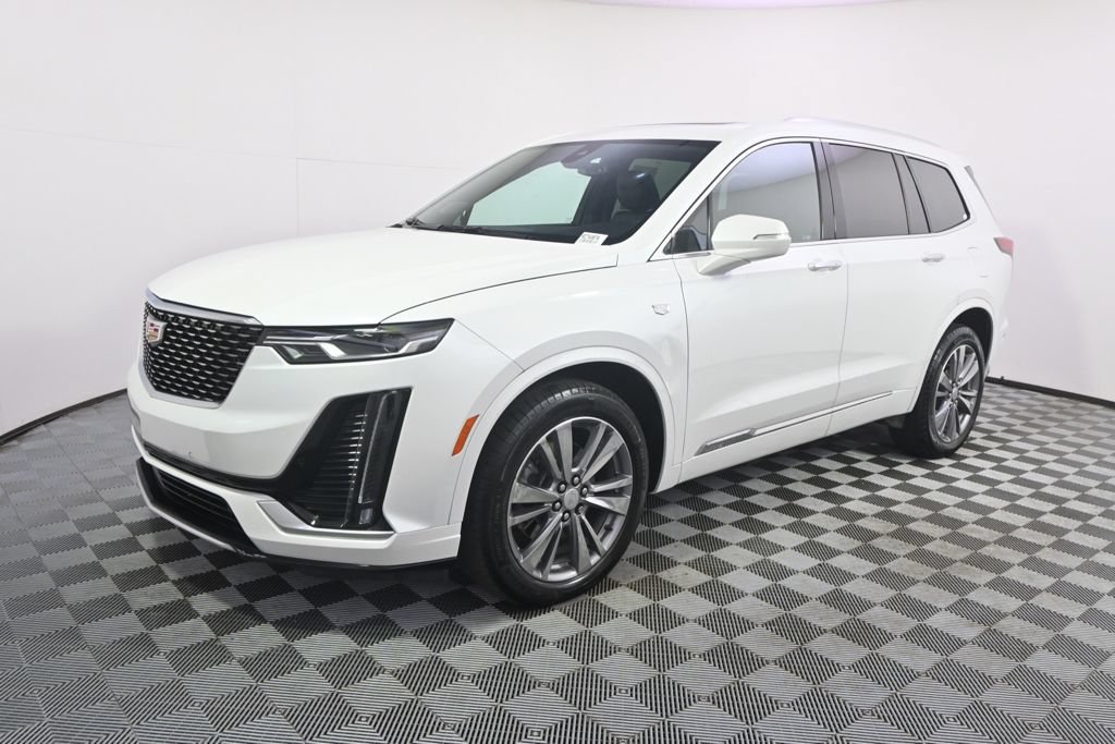 Used 2024 Cadillac XT6 Premium Luxury AWD/4WD image 2