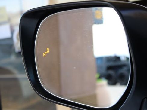 Used 2021 Lexus GX 460 Premium w/ Premium Package image 36