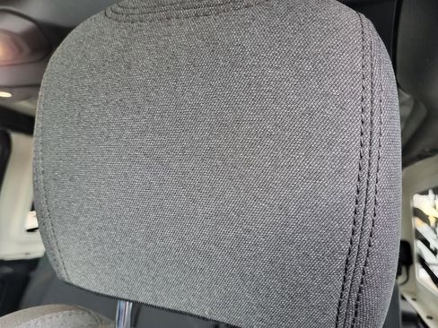 Used 2024 Jeep Wrangler Unlimited image 16