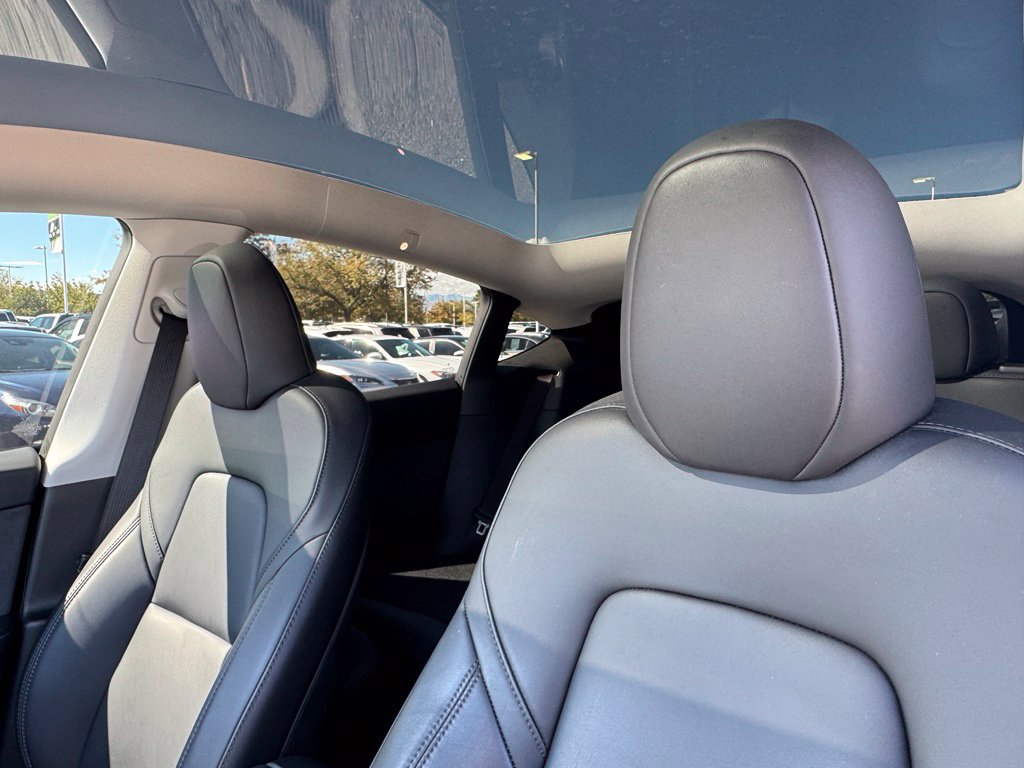 Used 2023 Tesla Model Y Long Range AWD/4WD image 12