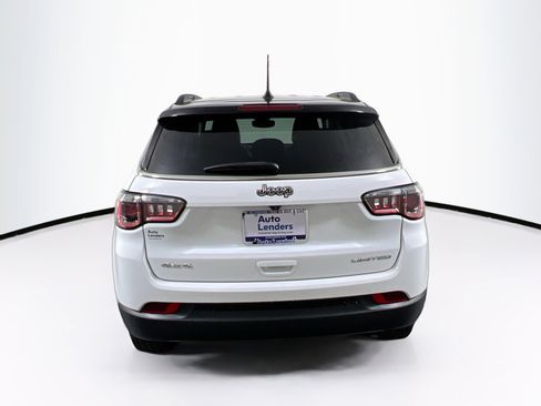 Used 2022 Jeep Compass Limited image 6