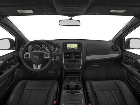 Used 2018 Dodge Grand Caravan GT FWD image 12