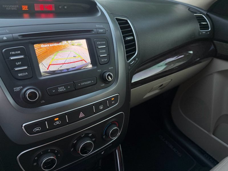 Used 2015 Kia Sorento LX FWD image 14
