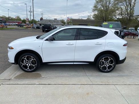 Used 2024 Alfa Romeo Tonale Ti AWD/4WD image 8