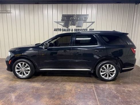 Used 2022 Dodge Durango SXT w/ Anodized Platinum Package AWD/4WD image 3