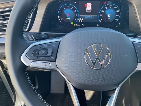 New 2026 Volkswagen Atlas SE image 19