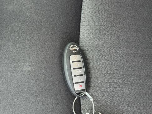 Used 2025 Nissan Altima 2.5 SV FWD image 25