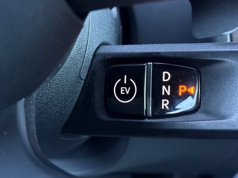 Certified 2024 Kia EV9 Light Long Range RWD image 30