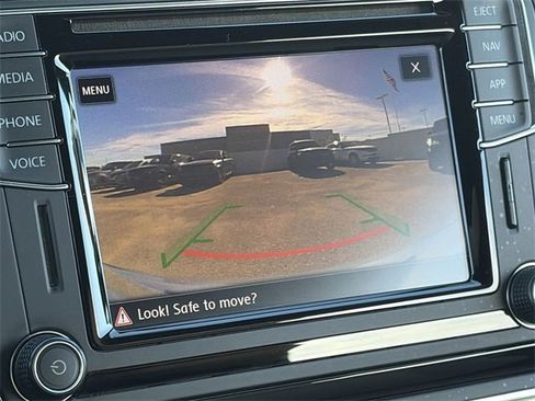 Used 2019 Volkswagen Beetle 2.0T Final Edition SEL image 28