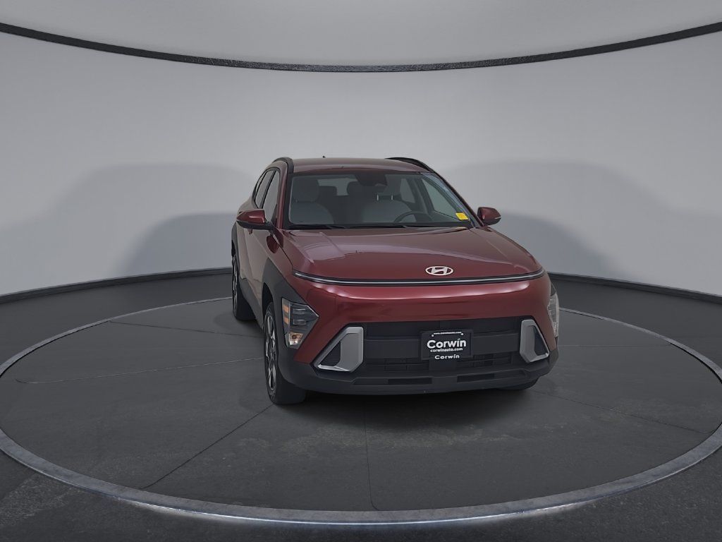 Used 2025 Hyundai Kona SEL AWD/4WD image 5
