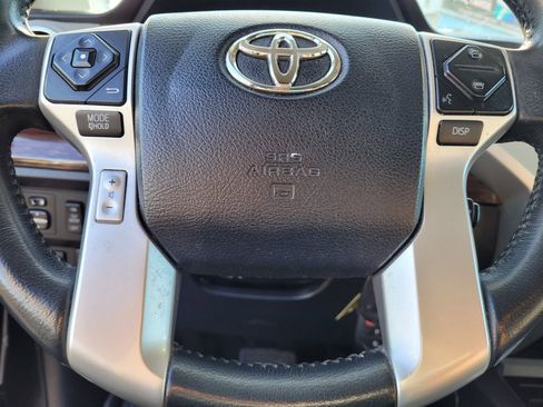 Used 2017 Toyota Tundra Limited w/ Limited Premium Package RWD image 19
