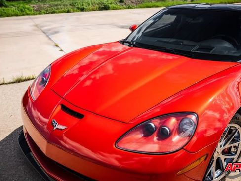 Used 2011 Chevrolet Corvette Z06 w/ Z06 Carbon Fiber Package RWD image 28