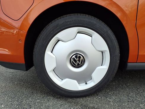 New 2025 Volkswagen ID. Buzz 1st Edition image 7