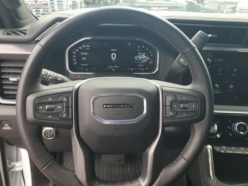 Used 2026 GMC Sierra 2500 Denali Ultimate AWD/4WD image 11