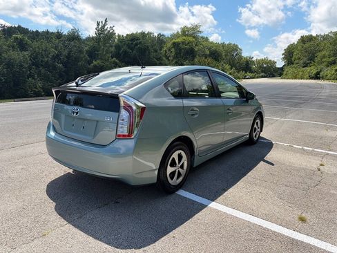 Used 2013 Toyota Prius Two FWD image 5