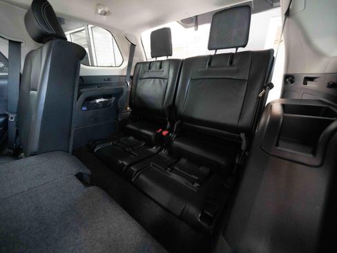 Used 2024 Toyota 4Runner Limited AWD/4WD image 24