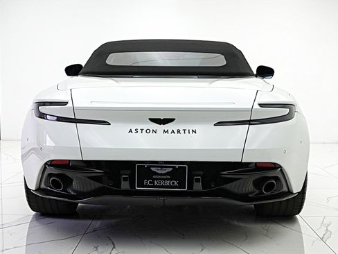 Used 2024 Aston Martin DB12 Convertible RWD image 28