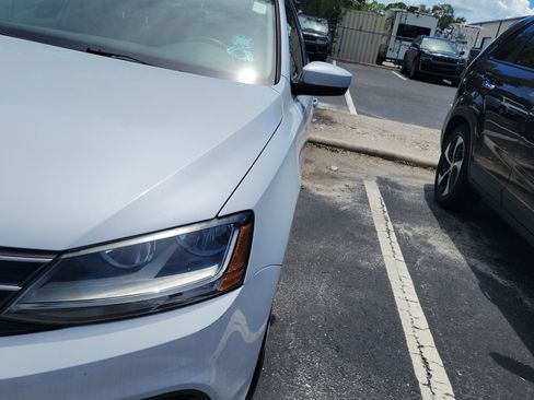 Used 2017 Volkswagen Jetta S FWD image 4
