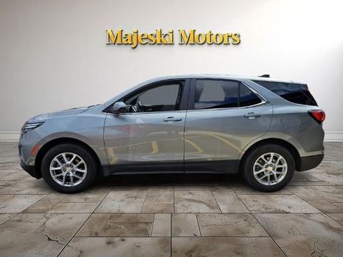 Used 2023 Chevrolet Equinox LT image 4