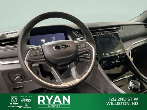 New 2026 Jeep Grand Cherokee Laredo X AWD/4WD image 17