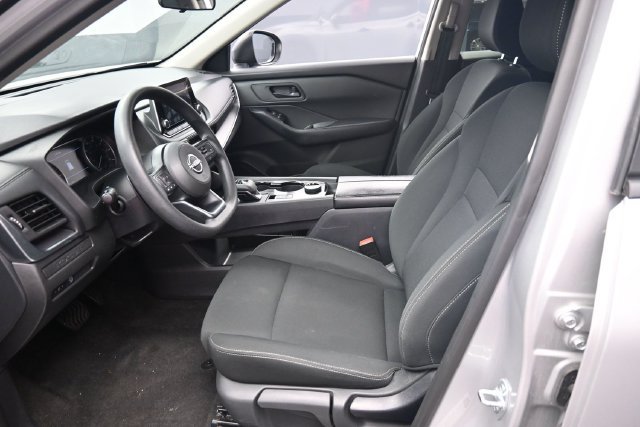 Used 2024 Nissan Rogue S AWD/4WD image 17