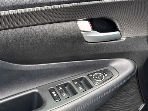 Used 2019 Hyundai Santa Fe SE FWD image 20