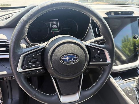 Used 2025 Subaru Outback Limited AWD/4WD image 13