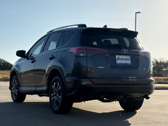 Used 2017 Toyota RAV4 LE FWD image 5