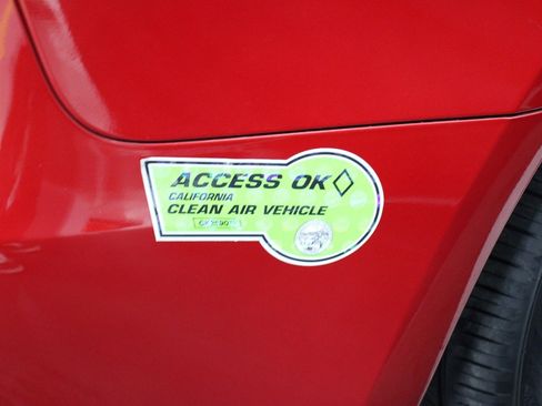 Used 2023 Tesla Model 3 Standard Range image 5