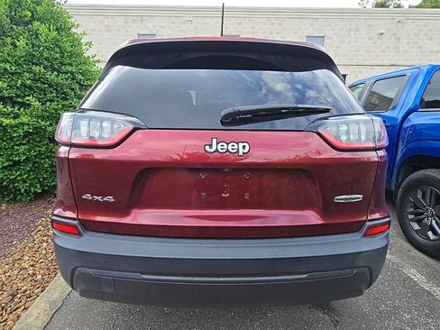 Used 2021 Jeep Cherokee Latitude AWD/4WD image 6
