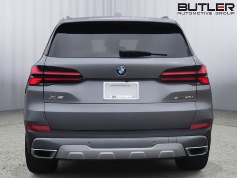 Used 2024 BMW X5 sDrive40i w/ Premium Package RWD image 6