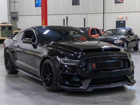 Used 2015 Ford Mustang GT Premium RWD image 8