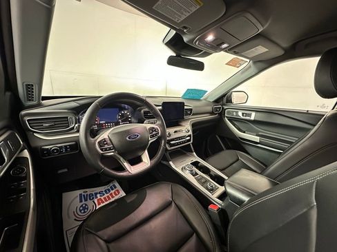 Used 2023 Ford Explorer XLT w/ Equipment Group 202A image 18