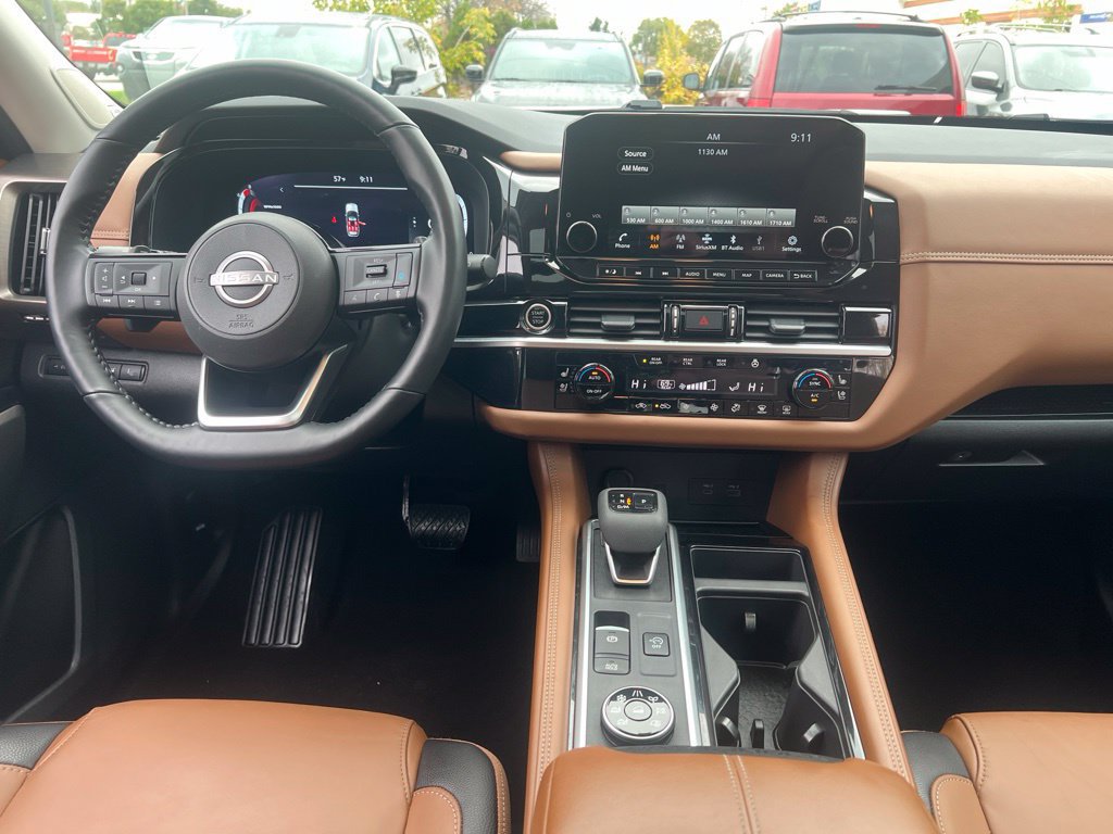 Certified 2024 Nissan Pathfinder Platinum w/ Lighting Package (N92) AWD/4WD image 21
