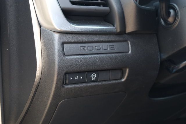 Used 2023 Nissan Rogue S AWD/4WD image 14