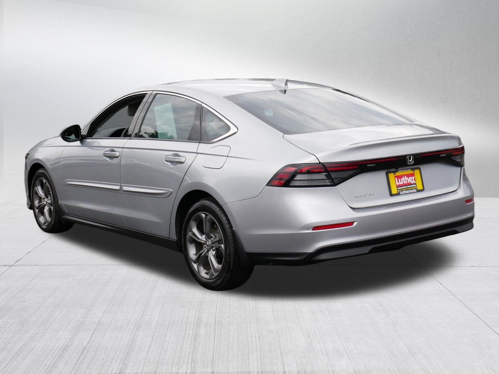 Used 2024 Honda Accord EX image 5