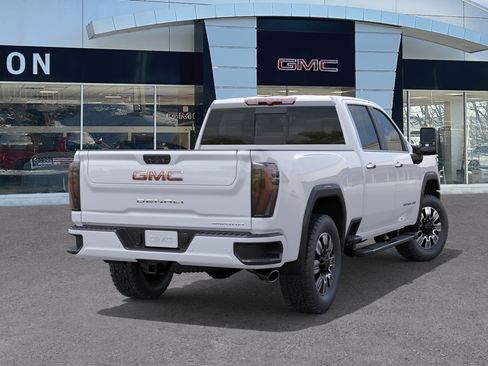 New 2026 GMC Sierra 2500 Denali w/ Technology Package AWD/4WD image 4