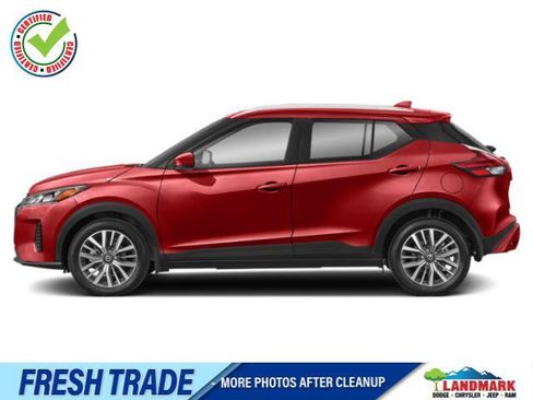 Used 2021 Nissan Kicks SV FWD image 1
