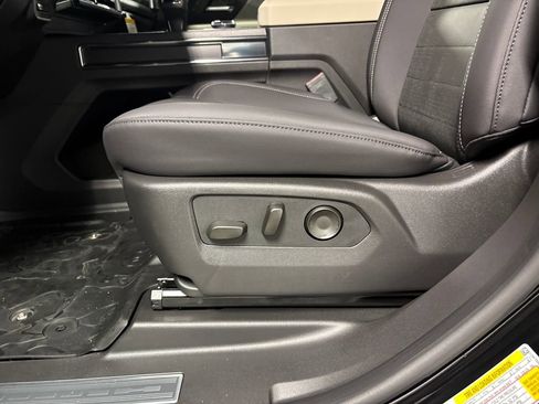 New 2026 GMC Hummer EV SUV image 22