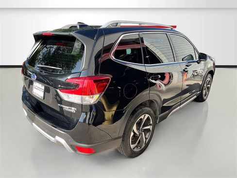 Used 2023 Subaru Forester Touring image 7
