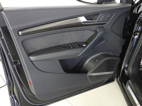 Used 2023 Audi SQ5 Premium Plus w/ Premium Plus Package image 11