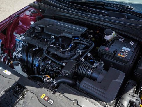 New 2025 Hyundai Elantra Sport image 8