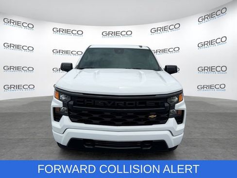 Used 2022 Chevrolet Silverado 1500 Custom RWD image 2