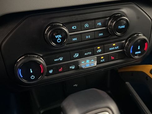 Used 2022 Ford Bronco Badlands AWD/4WD image 15