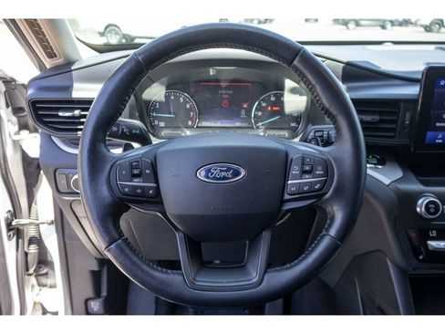 Used 2020 Ford Explorer XLT w/ Comfort Package AWD/4WD image 23