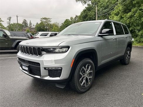New 2025 Jeep Grand Cherokee L Limited image 4