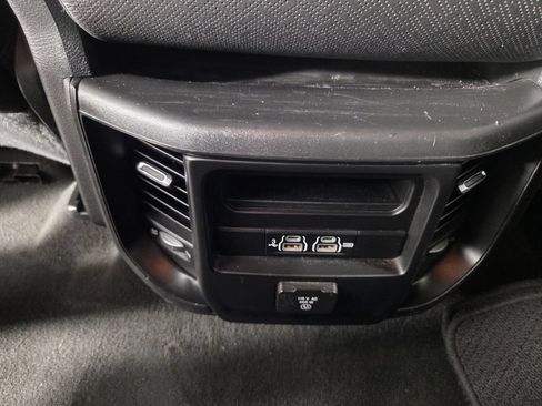 Used 2021 RAM 1500 Big Horn AWD/4WD image 25
