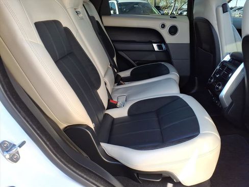 Used 2020 Land Rover Range Rover Sport HST image 14