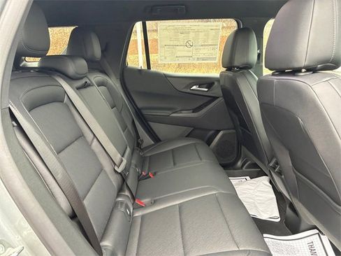 New 2026 Chevrolet Equinox LT w/ Convenience Package II image 15